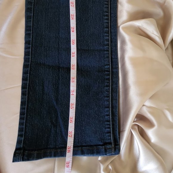 Vintage Y2K Calvin Klein Jeans Straight Leg Mid-Wash Blue - Picture 7 of 8